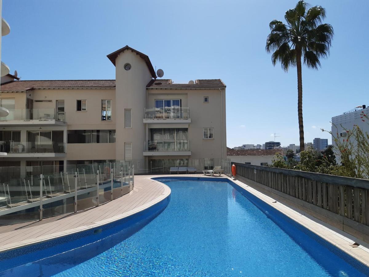 City Flats 2 Bedroom Apartment Larnaca Esterno foto