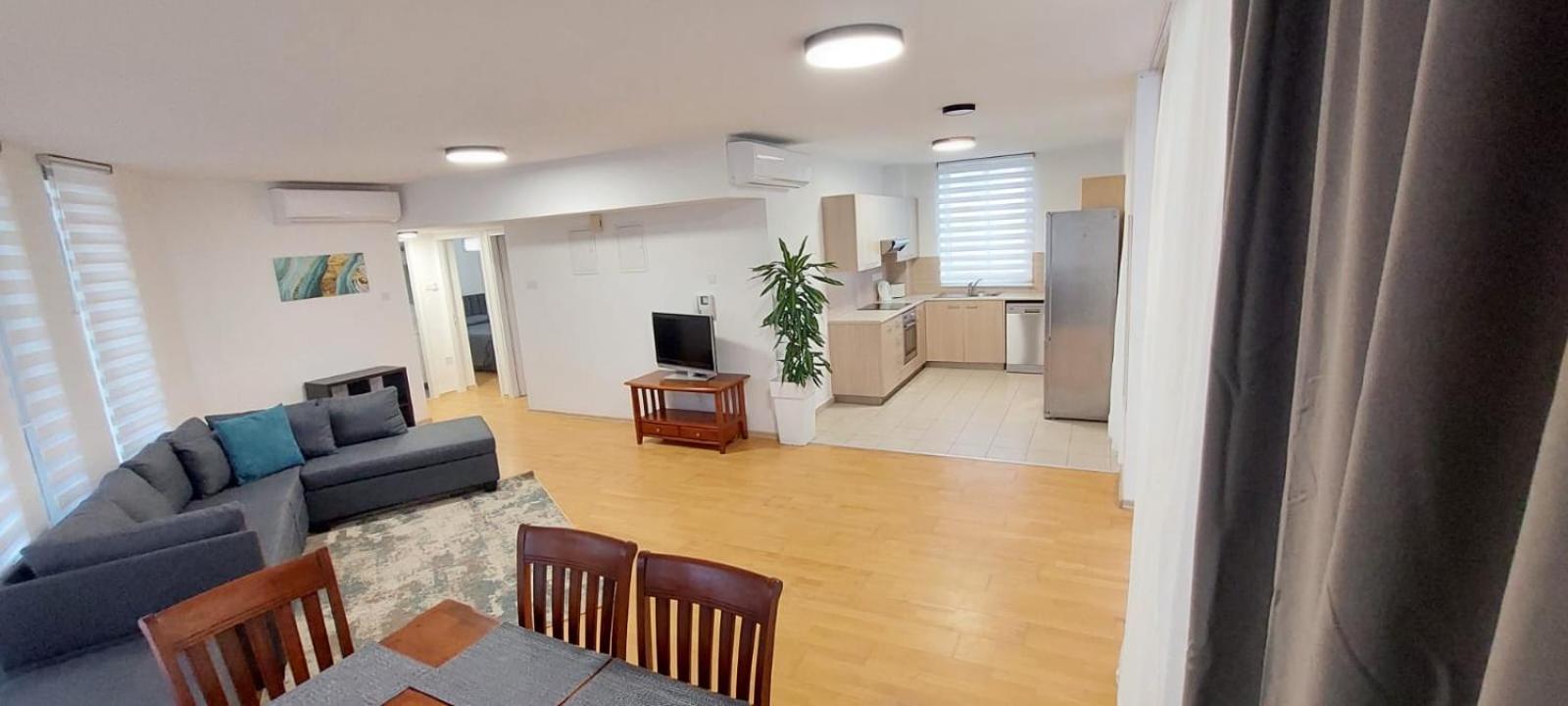 City Flats 2 Bedroom Apartment Larnaca Esterno foto